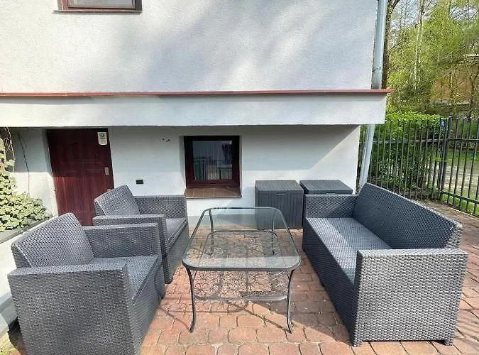 Nad Jeziorem W Puszczy Zielonka * Kamińsko